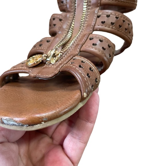 Michael Kors Gladiator Sandals Girls Size 13, Tan/Brown In colour - Picture 6 of 16